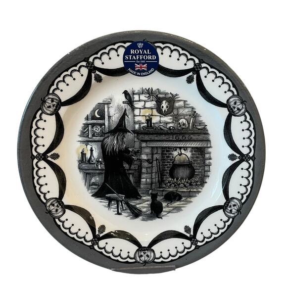 Royal Stafford Halloween Salad Plates 8.5in Porcelain Set of 2 Spooky Boo New - Picture 1 of 8